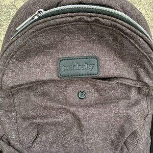 TushBaby hip carries